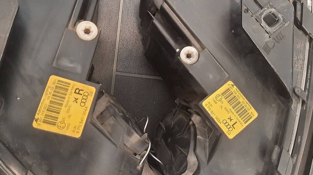 Audi Fari: Audi A3 8P Scheinwerfer H7 03-08 – Usato da Rothenthurm venduto da DS12A 2