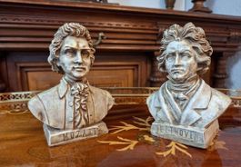 2er Set Buesten Mozart und Beethoven Komponisten Figuren