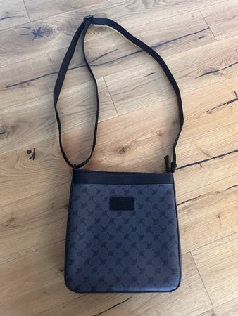 Neue JOOP Handtasche, neuwertig, Top Zustand, schwarz