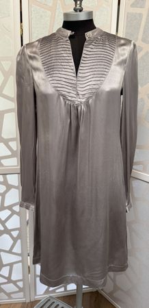 Great grey silk dress. S/M