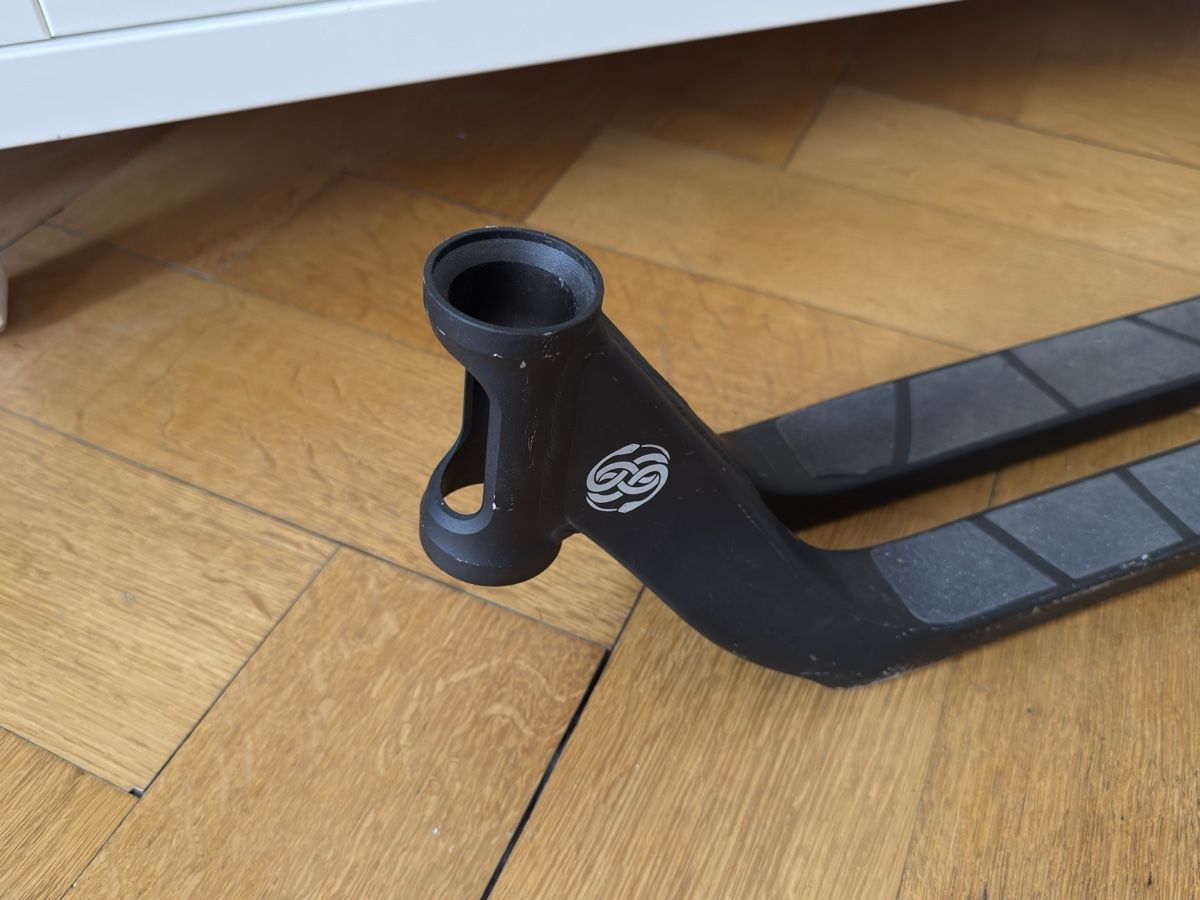 Kickboard: Aztek Hydra Stunt Scooter Deck – Usato da Basel venduto da dackel2009 1