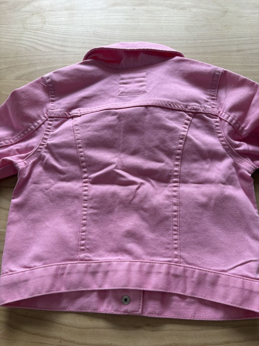 H&M Giacche & Cappotti: Jeansjacke H&M 122 – Usato da Bergdietikon venduto da Marineh2004 1