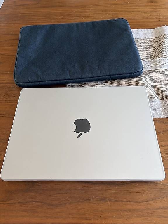 Apple Notebook: MacBook Pro 14  Apple M2 Pro, 16 GB RAM, 512 GB SSD – Usato da Bettwiesen venduto da enr_85wh 2