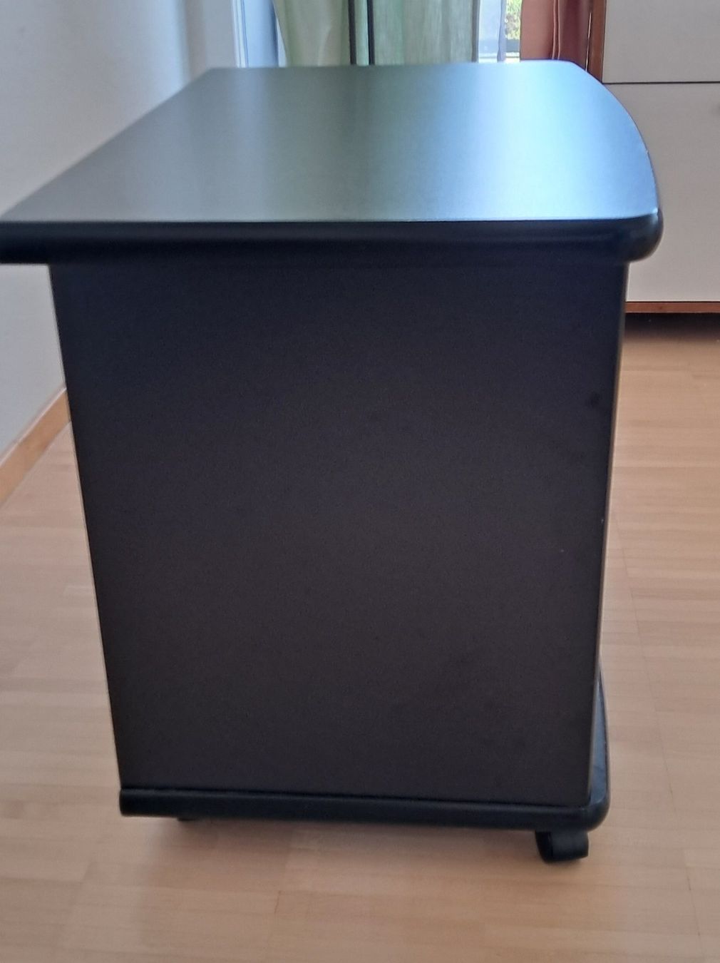 Mobili TV: Multifunktionsmöbel auf Rollen – schwarz – Usato da Rehetobel venduto da MoniSchw 2