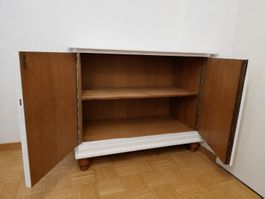 Kommode weiss mit zwei Türen und Einlegeboden