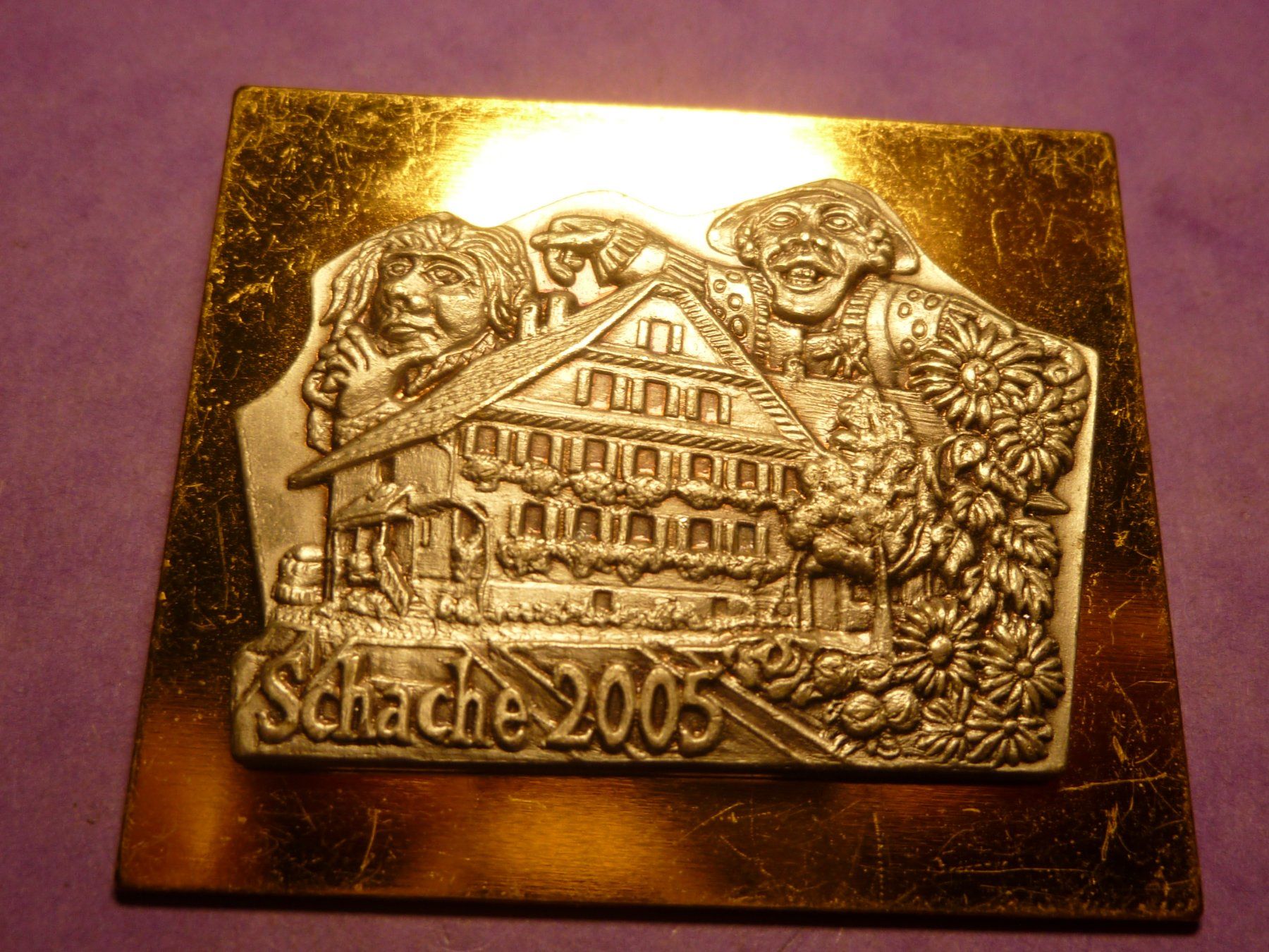 Placchette & Badge: SCHACHE 2005 GOLD – Usato da Ried (Muotathal) venduto da Mandarin02