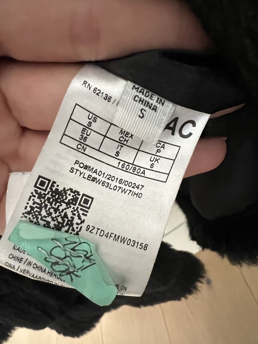 Guess Giacche: Guess Jacke – Usato da Zürich venduto da TinaRozic 3