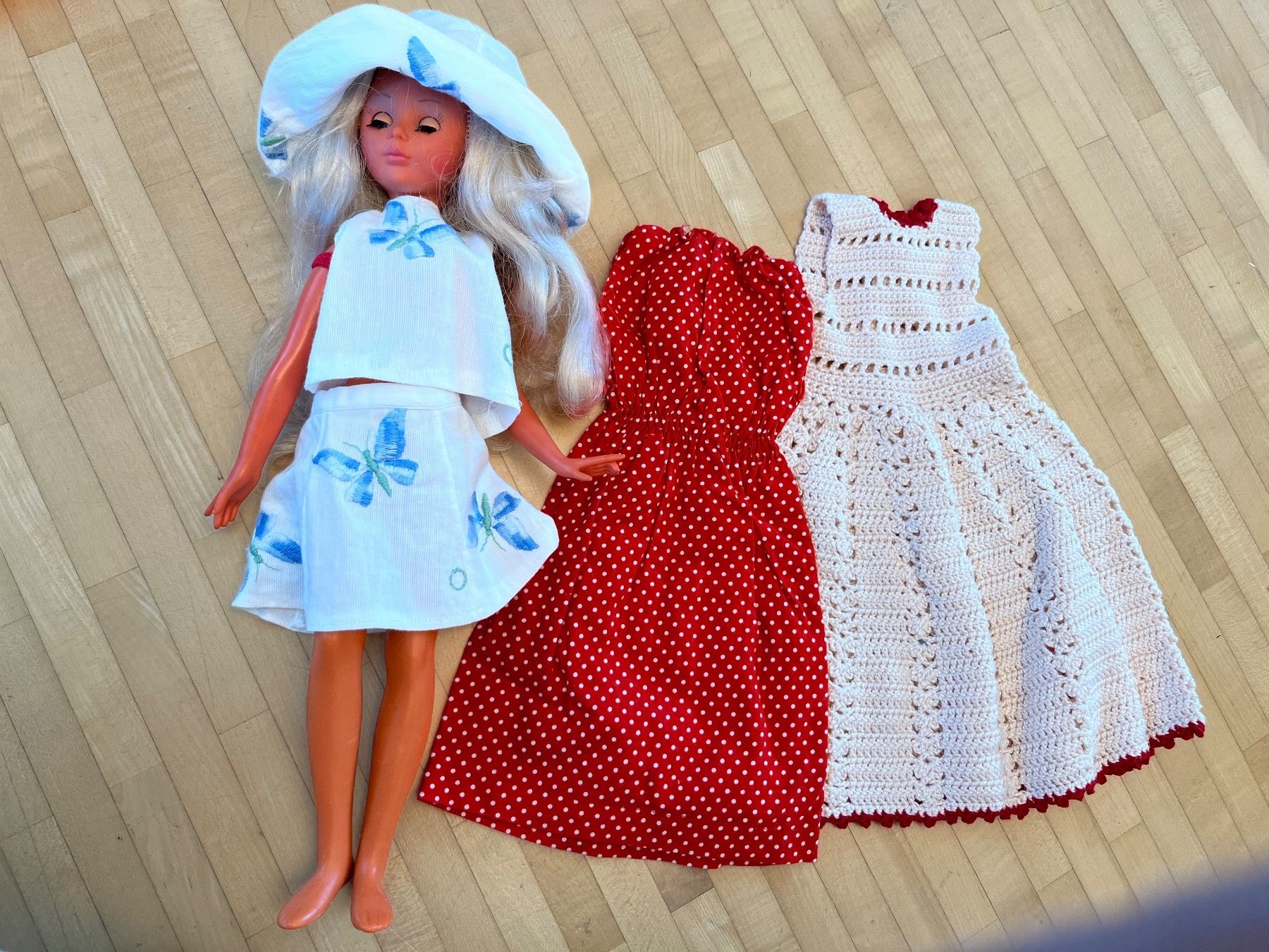Puppen: Puppe 1968 mit 2 Kleidern – Gebraucht aus Horgen von Hoppelhase11 2