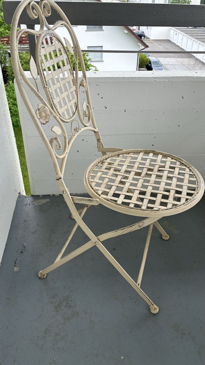 Set di tavolo e panche: Gartenset Tisch & 2 Stühle weiss, klappbar – Usato da Dagmersellen venduto da Nina1234 3