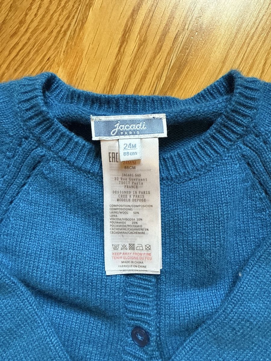 Pullover & Sweatshirts: Kinder-Cardigan-Set, Grösse 88-97 – Gebraucht aus Ottikon von Domito 1