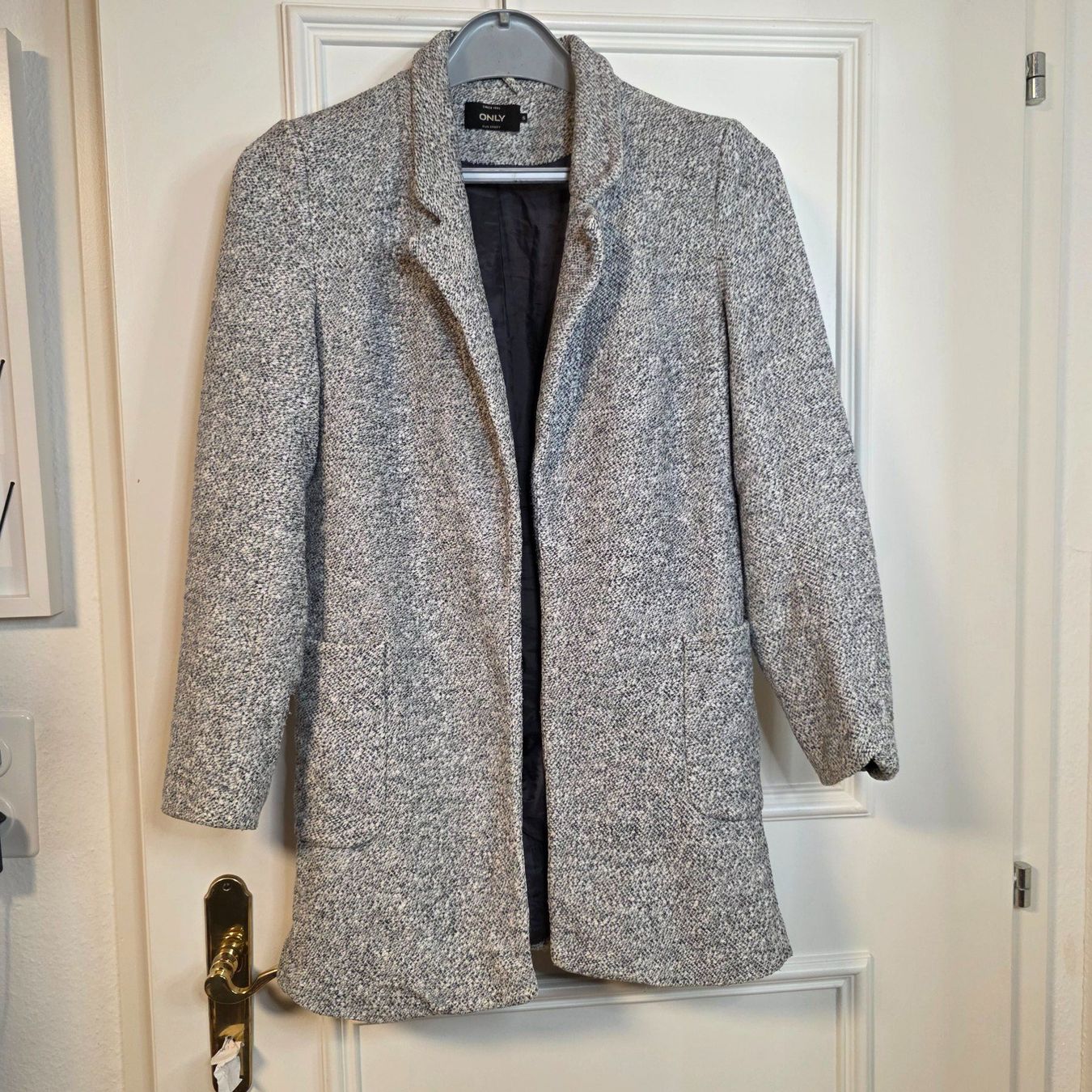 Only Giacche: ONLY Blazer Grau Weiß Gr. S Übergangsjacke – Usato da Wald ZH venduto da CapLux