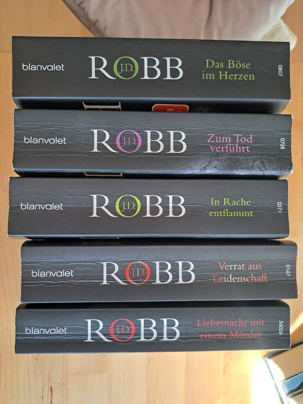 Libri: Bücher JD Robb/Nora Roberts – Usato da Grosshöchstetten venduto da Roswitha88
