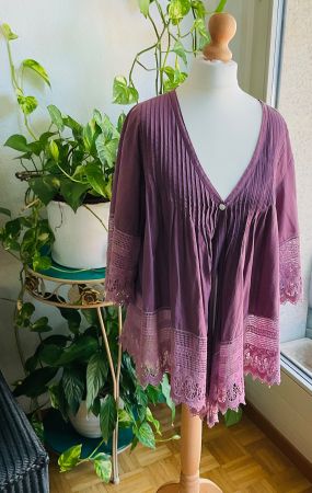 Adorable veste chemise Bohème Mauve avec Dentelle pur coton