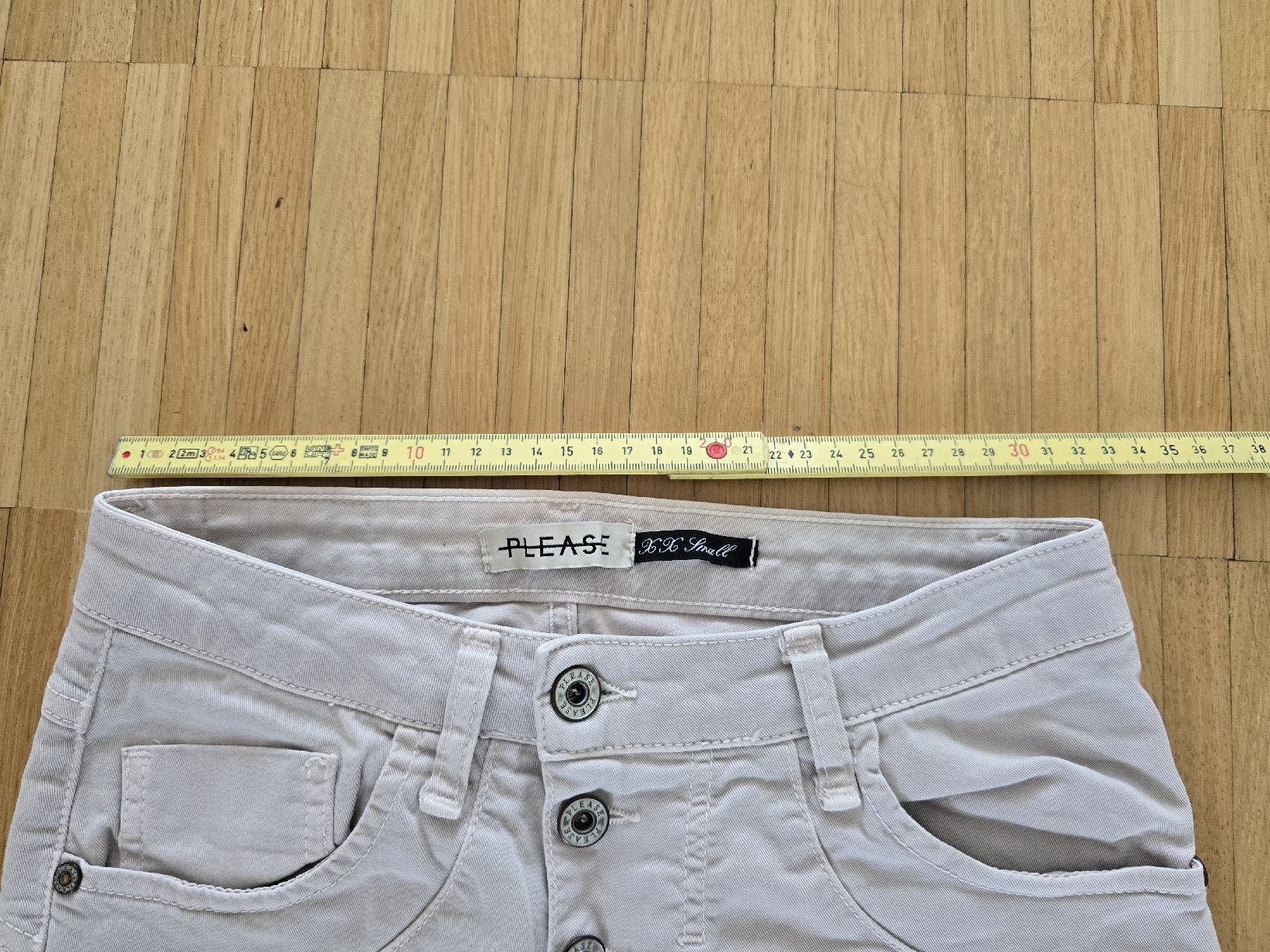 Please Jeans Jeans: Sommerliche Damen Jeans der Marke Please – Usato da Laufenburg venduto da may_r2st