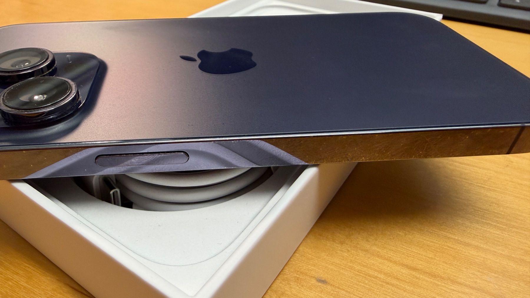Apple Handys / Smartphones: iPhone 14 Pro 256 GB Dunkellila – Gebraucht aus Oftringen von Siblo 3