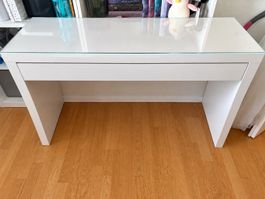 Schminktisch IKEA Malm weiss mit Glasplatte gebraucht