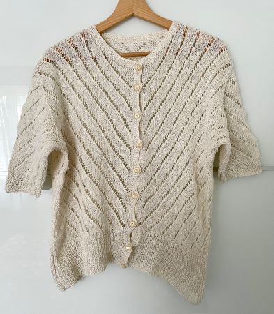Cardigan/ Jäggli kurzarm in crème/beige, Grösse L