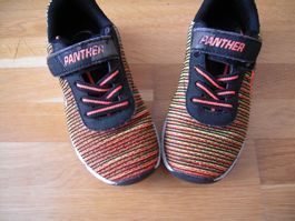 Turnschuhe / Hallenturnschuhe Gr 28