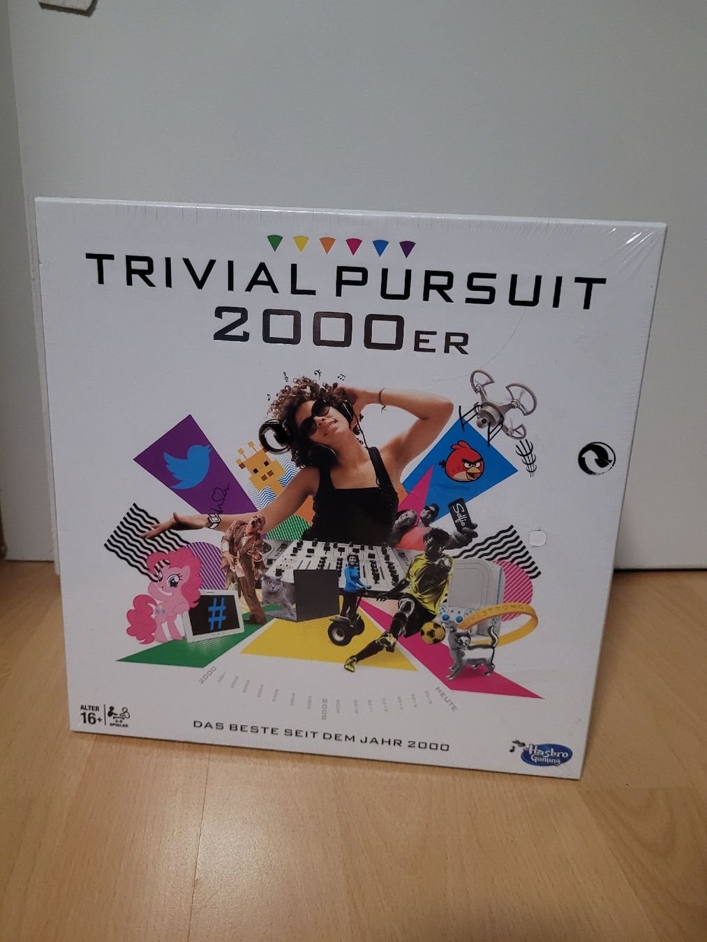 Hasbro Spiele: Spiel Trivial Pursuit 2000ER Neu!!! – Neu und originalverpackt aus Courtaman von Bluejazz
