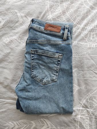 Jeans skinny Only bleu clair, taille S, neuf!