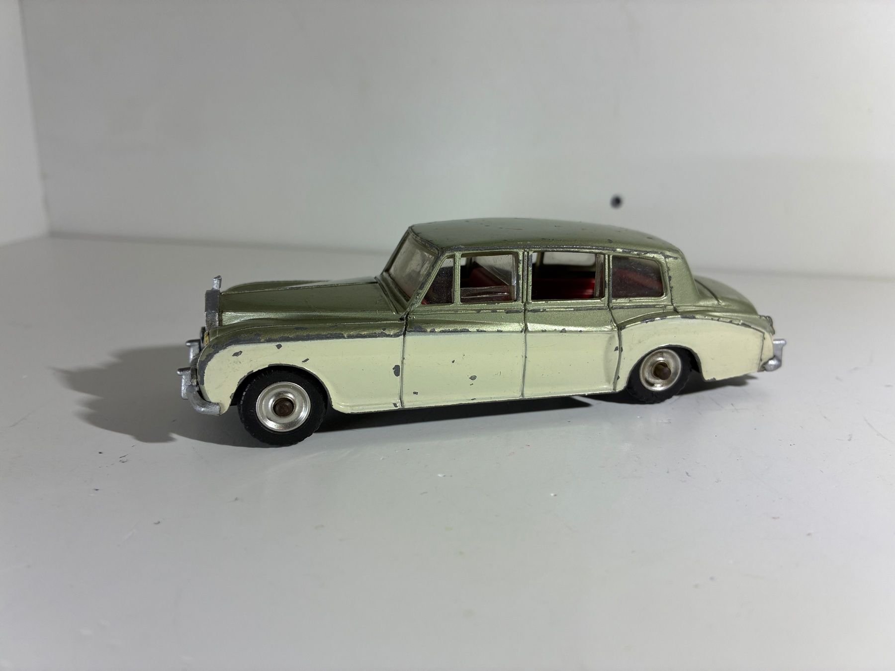 Dinky Toys Voitures modèles: Dinky Rolls Royce – D'occasion à Gümmenen par Supererland 1