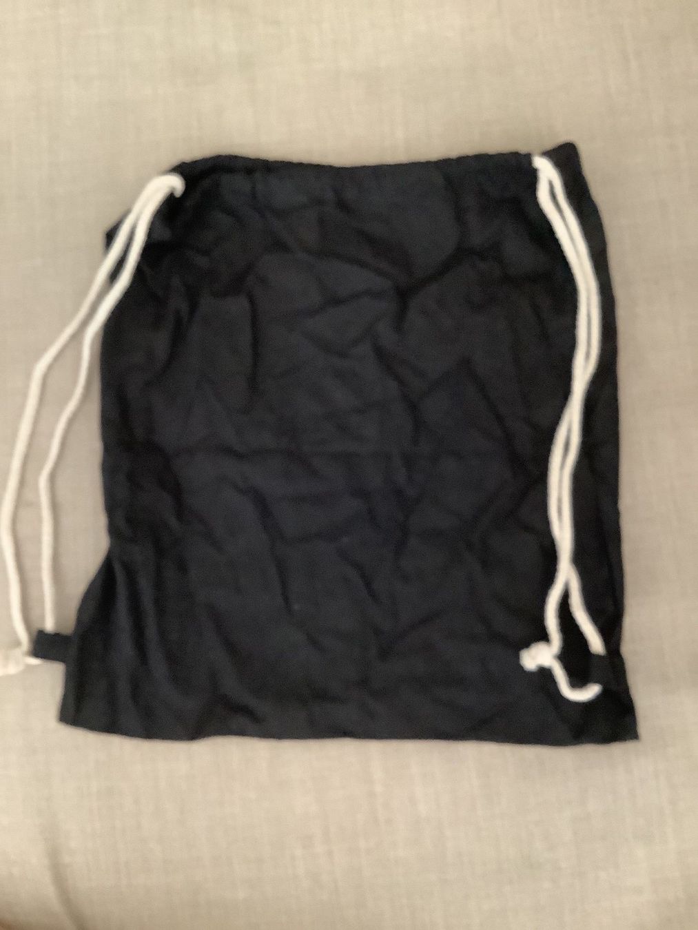 Taschen: Strings black bag – Gebraucht aus Zürich von eli_685m 1