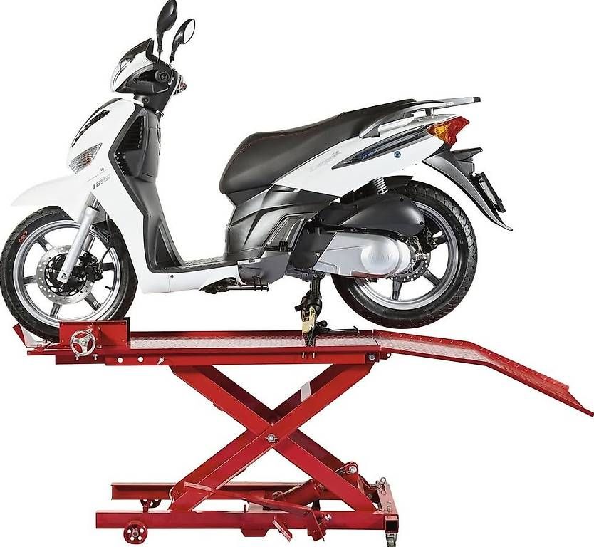 Piattaforme elevatrici: Lift Motos – Usato da Les Paccots venduto da Franzsftech