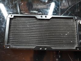 240mm Radiator für Wasserkühlung (2x 120mm Lüfter)