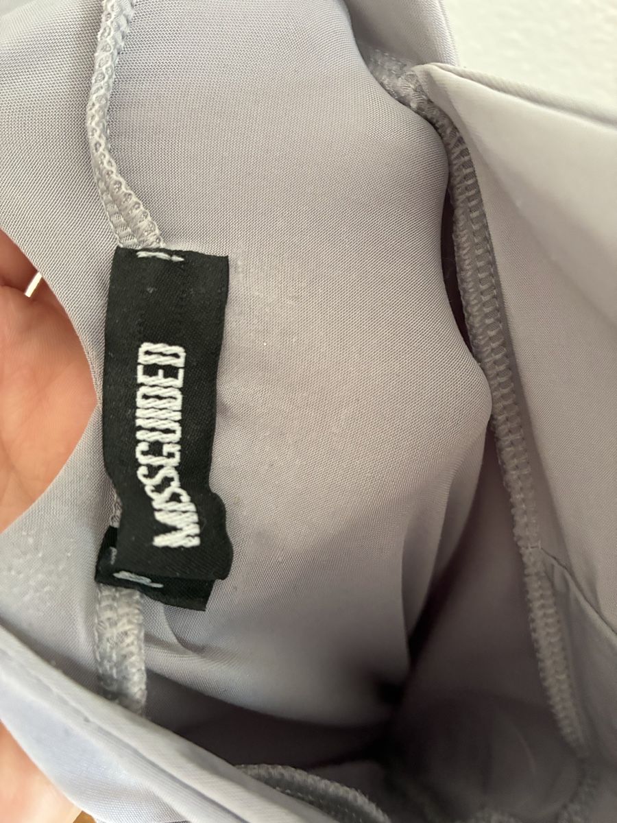Vestiti: Robe Missguided courte drapée gris taille standard – Usato da Zürich venduto da bia_m6bq 3