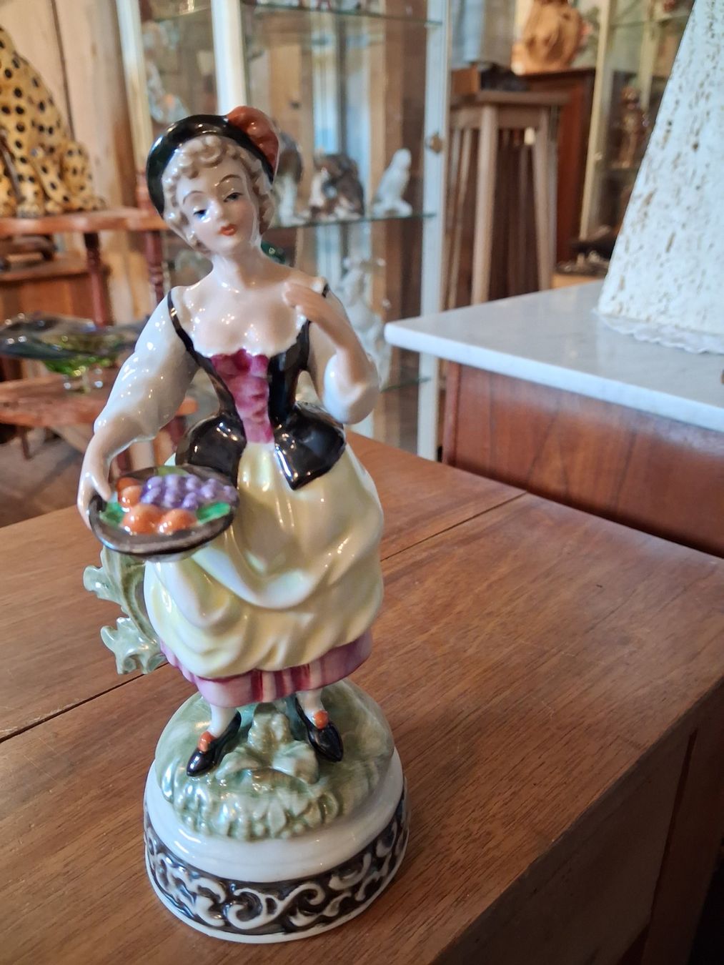 Statuette: Die Gärtnerin Volkstedt – Nuovo (secondo la descrizione) da Altstätten venduto da antikundart 1