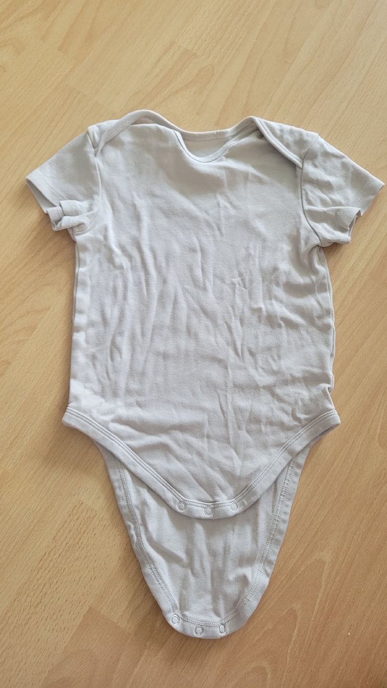 C&A Sous-vêtements: Body kurzarm Grösse 98 – D'occasion à Muri AG par tabi4fun