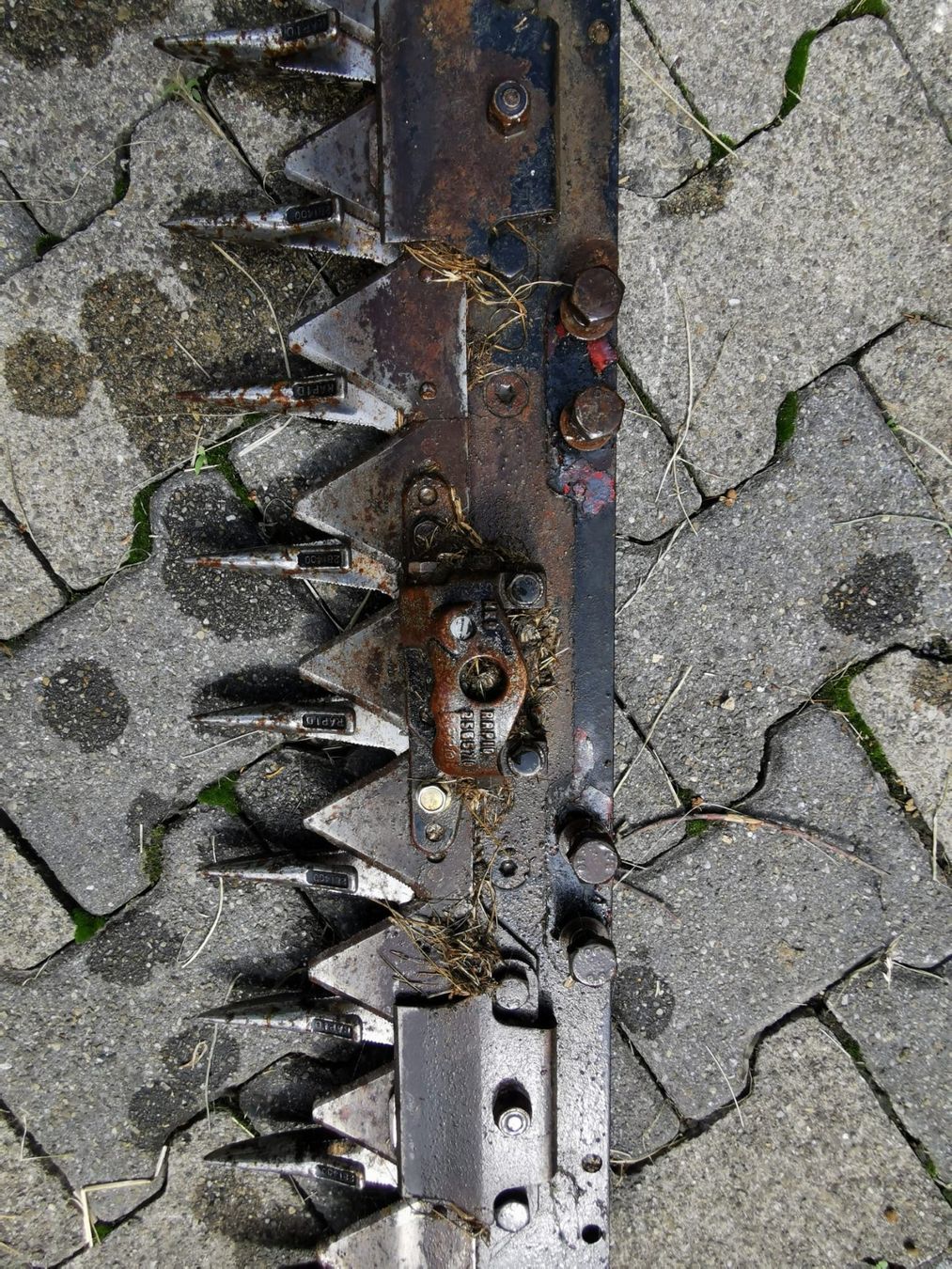 Rapid Accessori Trattori &Veicoli agricoli: Messerbalken aus 1 Hand – Usato da Jona venduto da TORIPASI 1