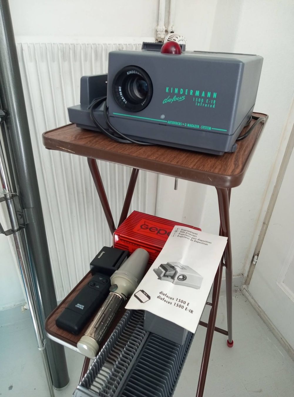 Pellicole: Projecteur Diapositives Kindermann 1509 E – Usato da Bienne venduto da Daniel_Schader 1