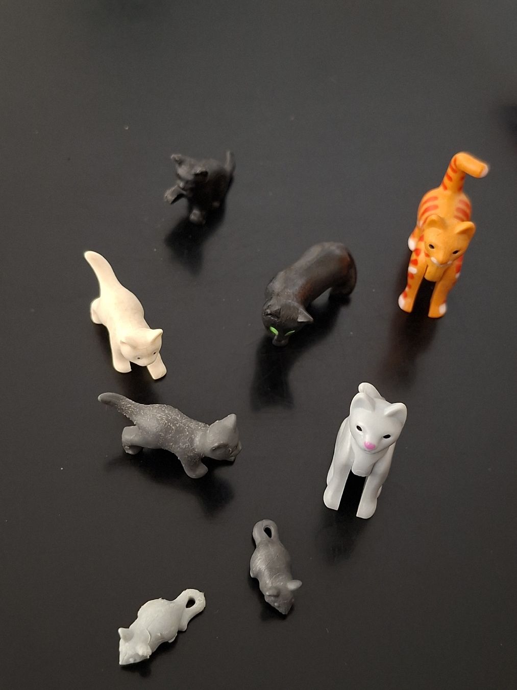 Figuren: Playmobil 6 Hunde, 6 Katzen, 2 Mäuse – Gebraucht aus  von  2