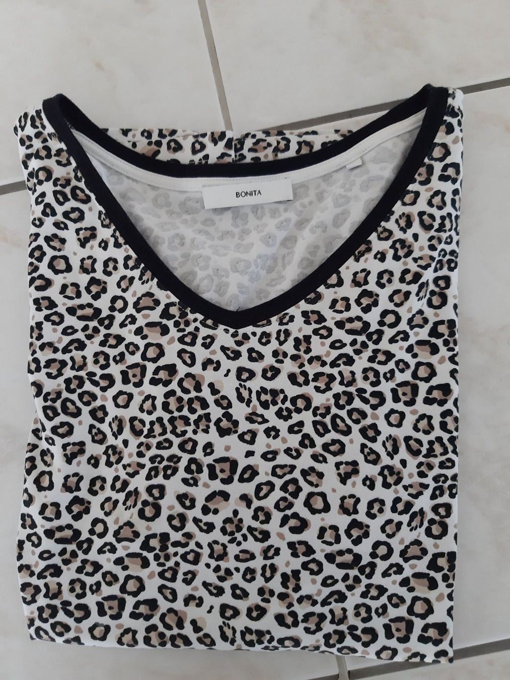Bonita T-Shirts: Bonita T'Shirt Gr. M – Gebraucht aus Schmitten FR von ReniStern