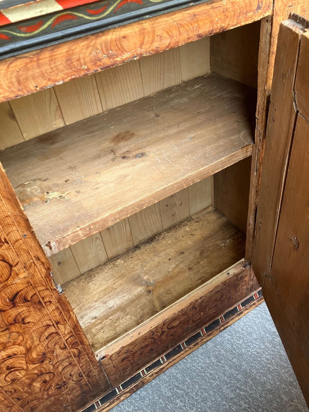 Credenze: Antikes Buffet 1745 – Usato da Erlenbach im Simmental! venduto da Simmentaler-Perlen 9