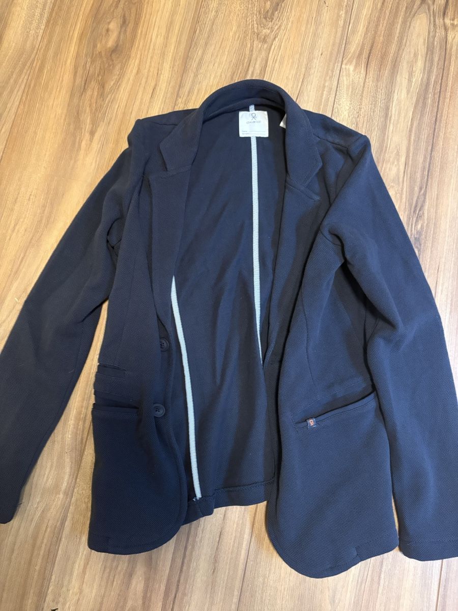 Okaidi Vestes & Manteaux: Blazer Okaïdi dunkelblau Grösse 152 – D'occasion à Witterswil par gandia05