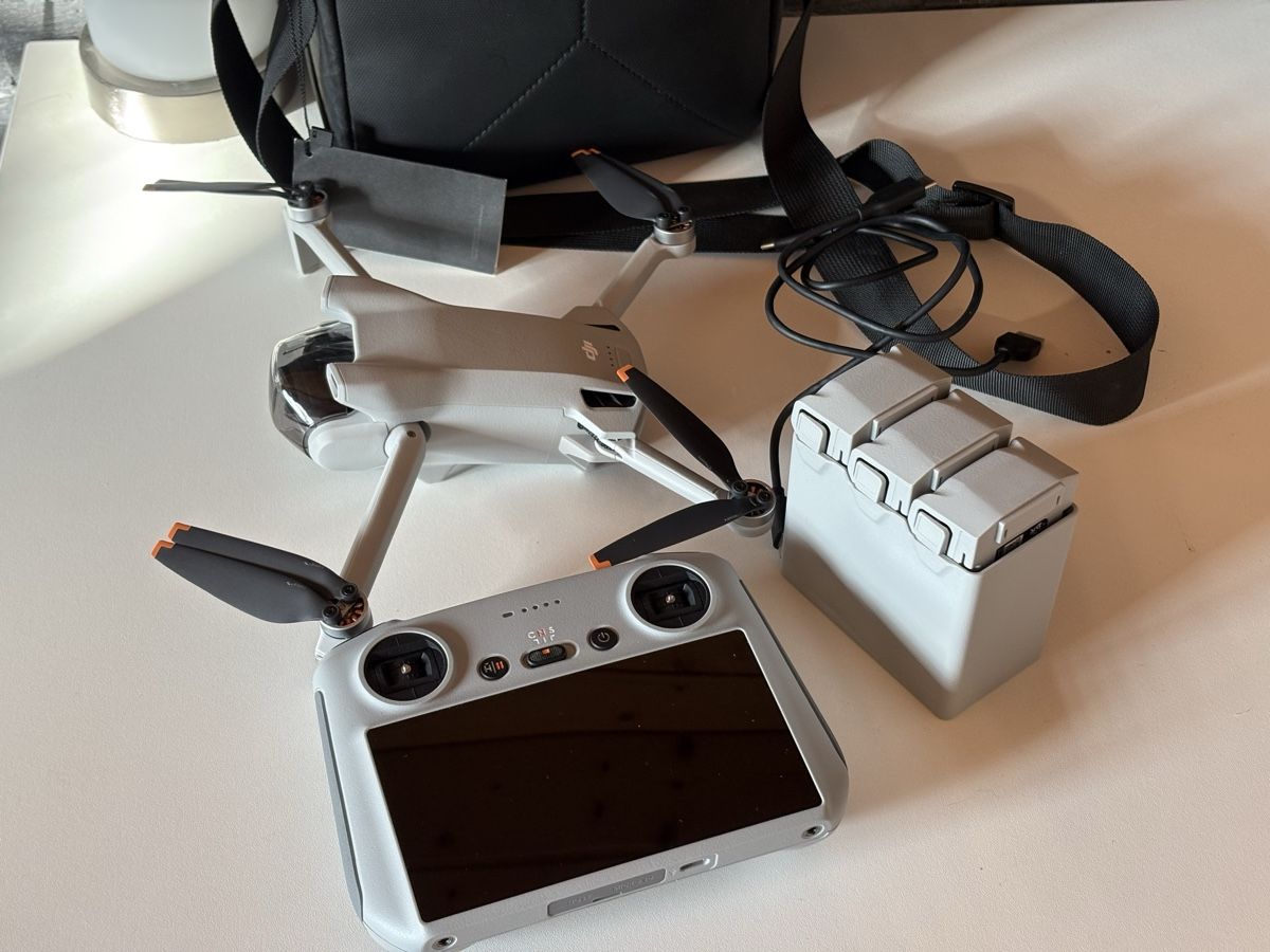 DJI RC Modellbau: DJI Mini 3 Fly More Combo inkl. Display-Controller – Gebraucht aus Appenzell von joshua_m77y 1
