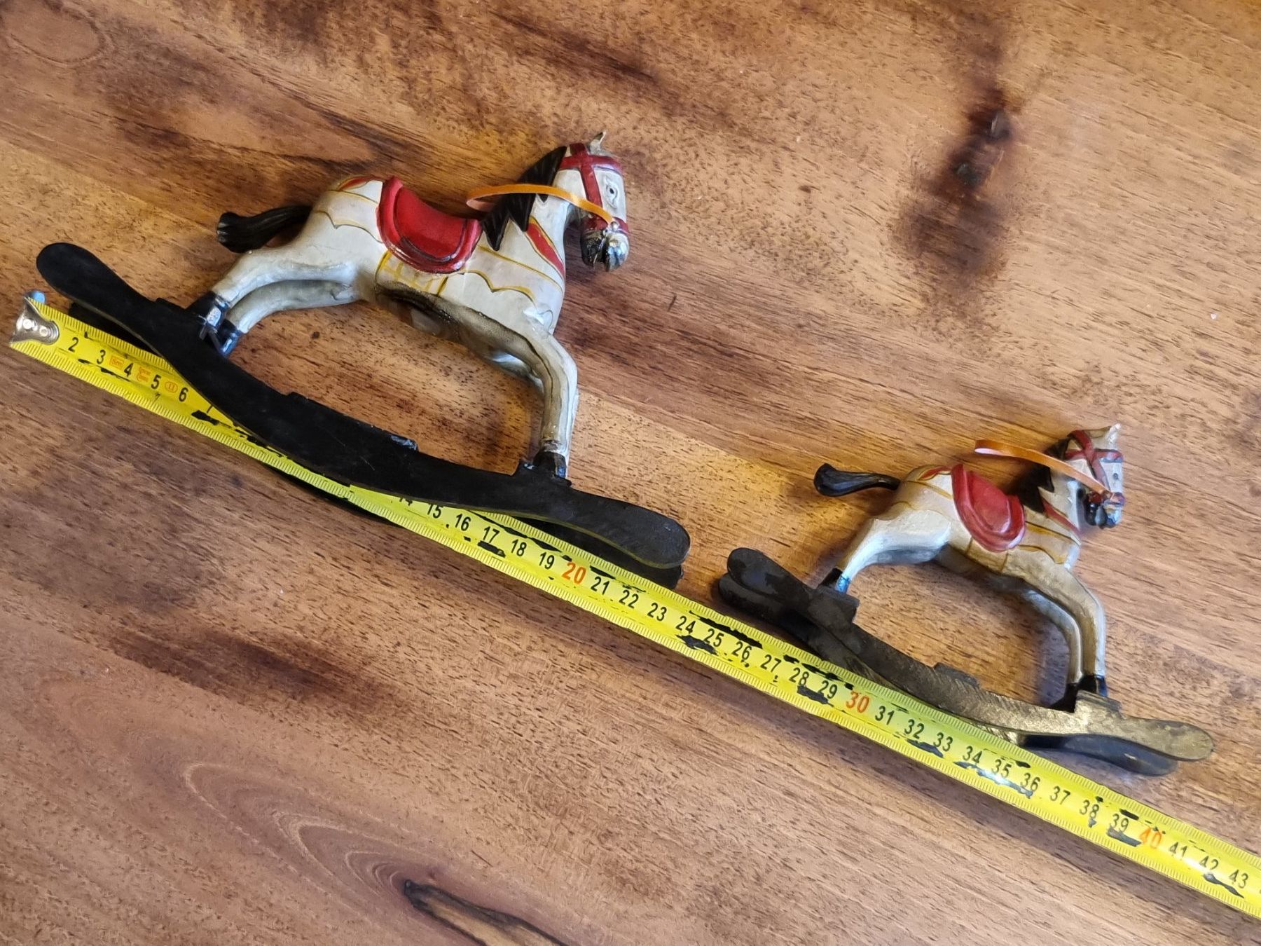 Statuette: 2 Holz-Schaukelpferde Vintage Deko – Usato da Scharnachtal venduto da devin03 5