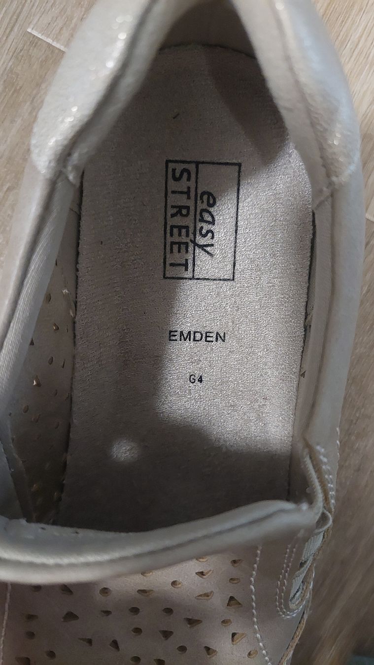 Scarpe da donna: Easy Street schuhe Gr.37 – Usato da Seftigen venduto da bendzsy91 2