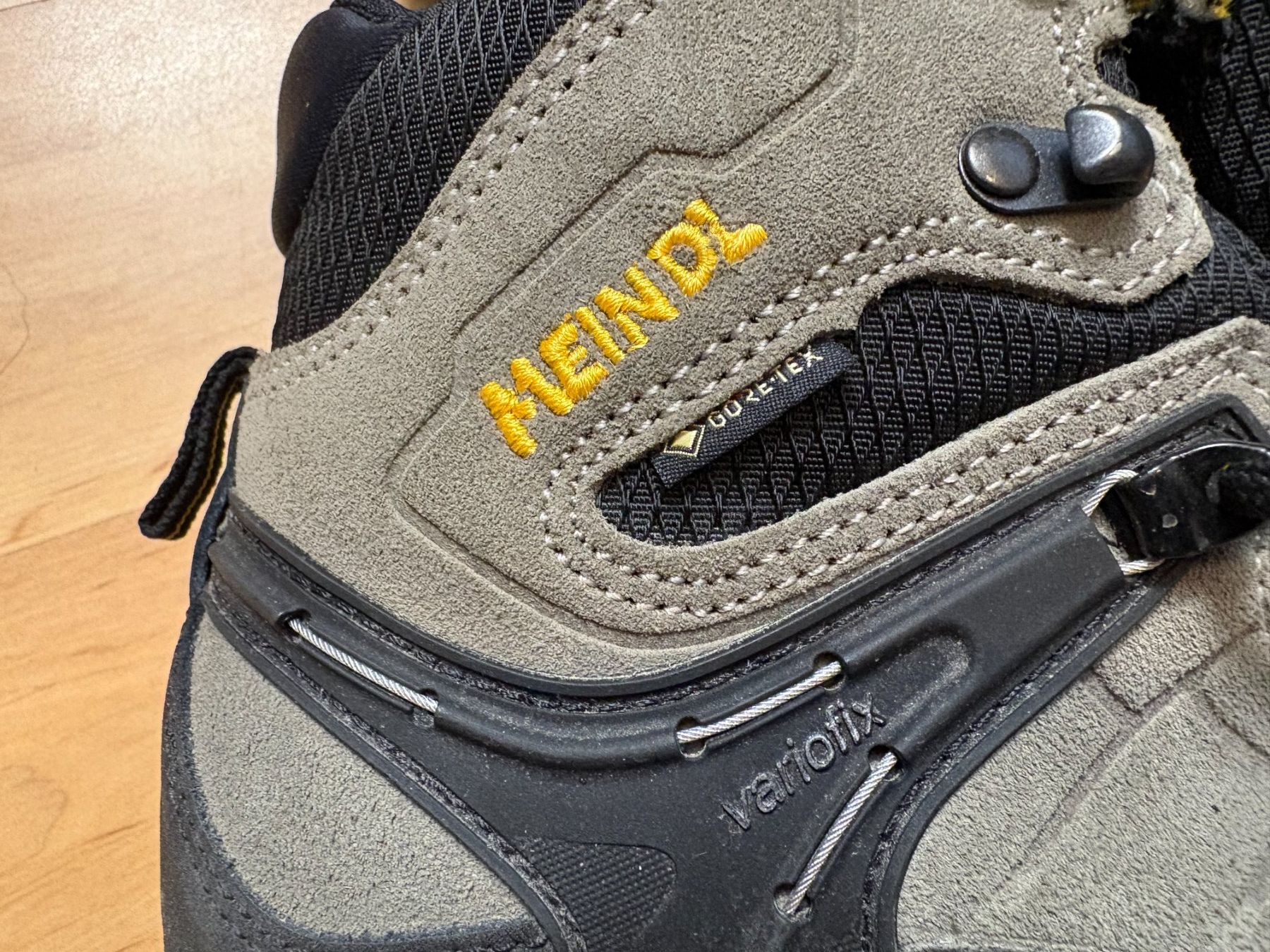 Meindl Scarpe da donna: Wie neu: Wanderschuhe Meindl Grösse 38 – Nuovo (secondo la descrizione) da Willisau venduto da ani_gtk8 1