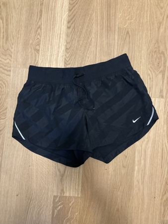 Sporthose Nike Grösse S