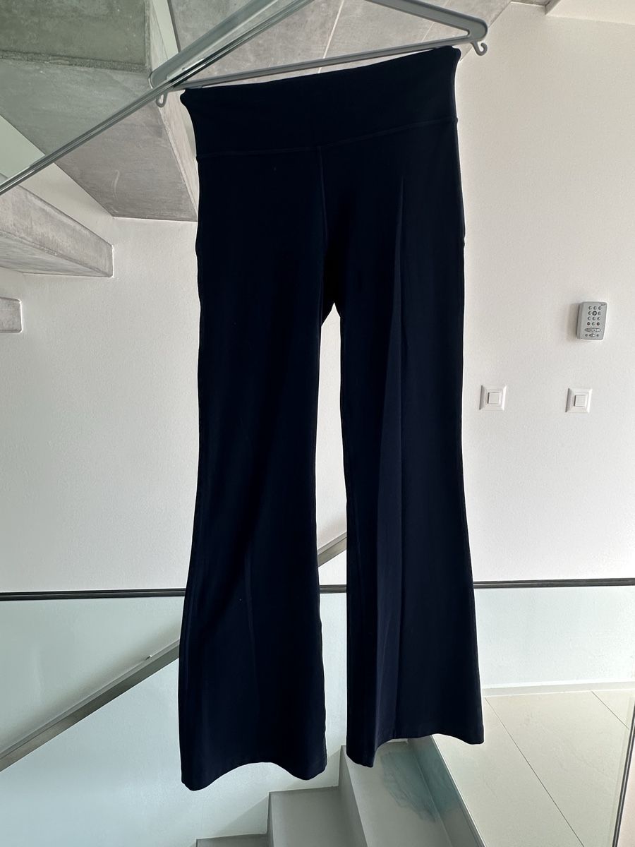 Lululemon Leggings: Lululemon Pants, yoga navy blue , size 6 – Nuovo (secondo la descrizione) da Grandvaux venduto da ros_9nf6 3