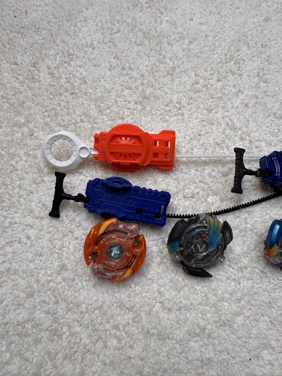 Hasbro Giocattoli: Beyblade Set +Arena – Usato da hägglingen venduto da tamayra 4