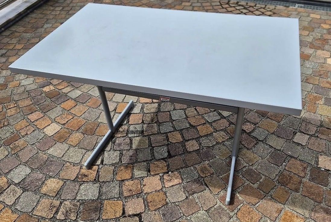 Tavoli: Gartentisch Schaffner Blechtisch Esstisch  – Usato da Freienstein venduto da Zippi007