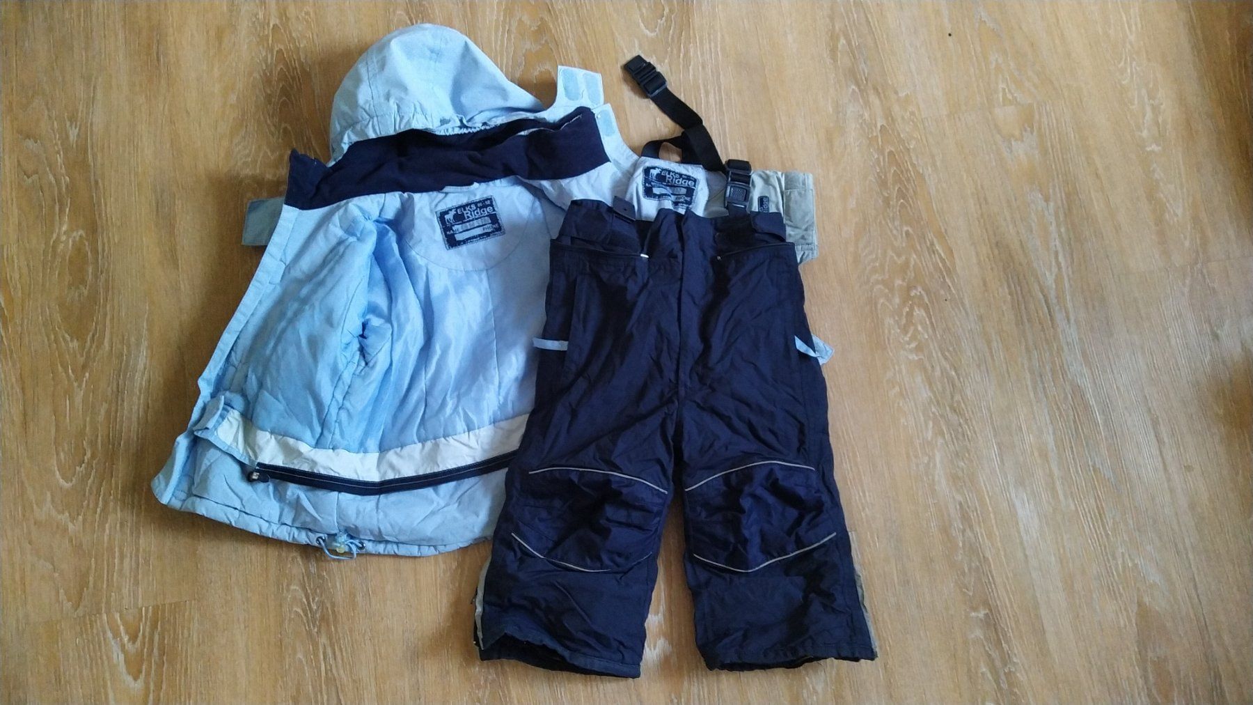 Lotti & Set di vestiti: Skidress gr. 86-92 – Usato da Kappel SO venduto da teiger83 1