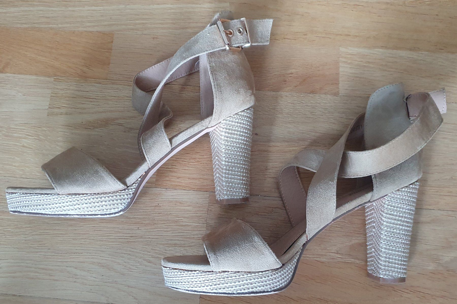Graceland Scarpe da donna: Sandales en daim avec talons - Taille 40 – Usato da Court venduto da Jovi2 3