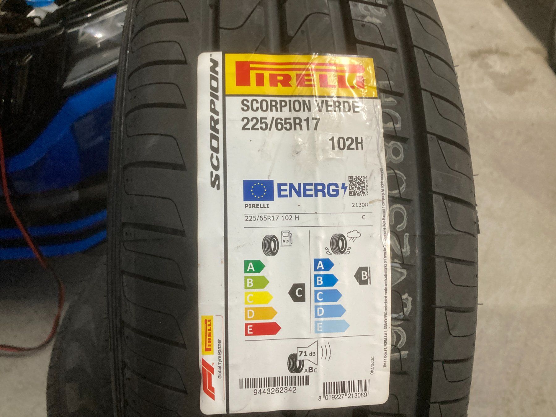 Pirelli Pneus & Kompletträder: 225/65R17 Sommerpneu Pirelli – Neu und originalverpackt aus Cham von WB2223 5