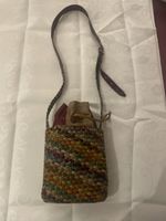 F 843 ) Umhänge Tasche geflochten Leder Neu