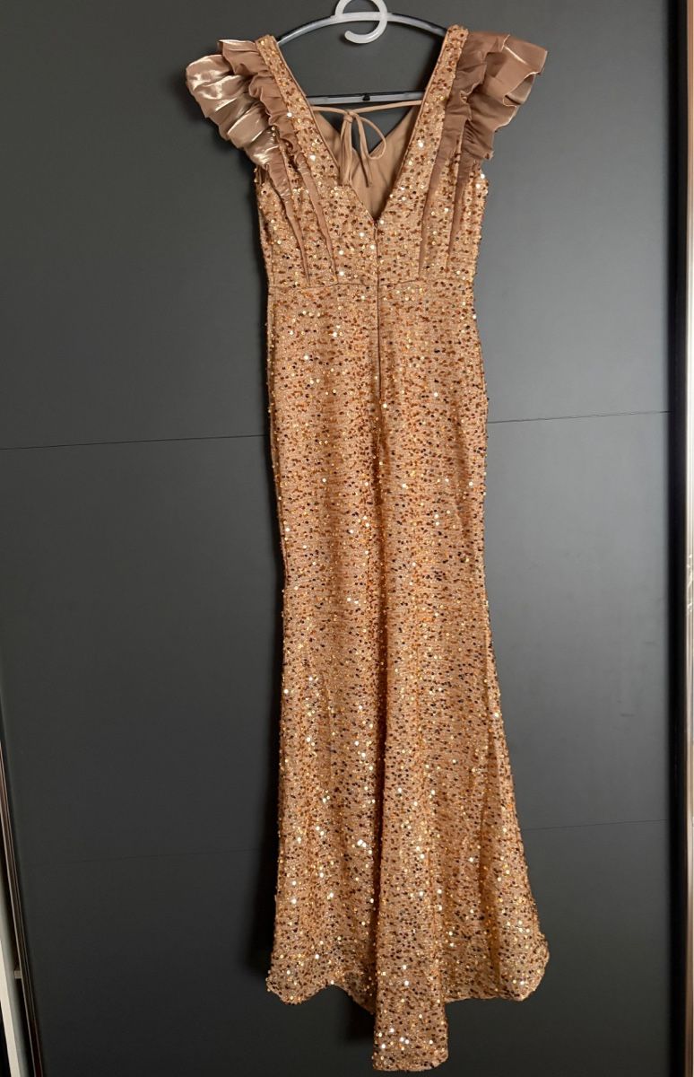 Kleider: Robe – Neu (gemäss Beschreibung) aus Delémont von Vendeur_3 1